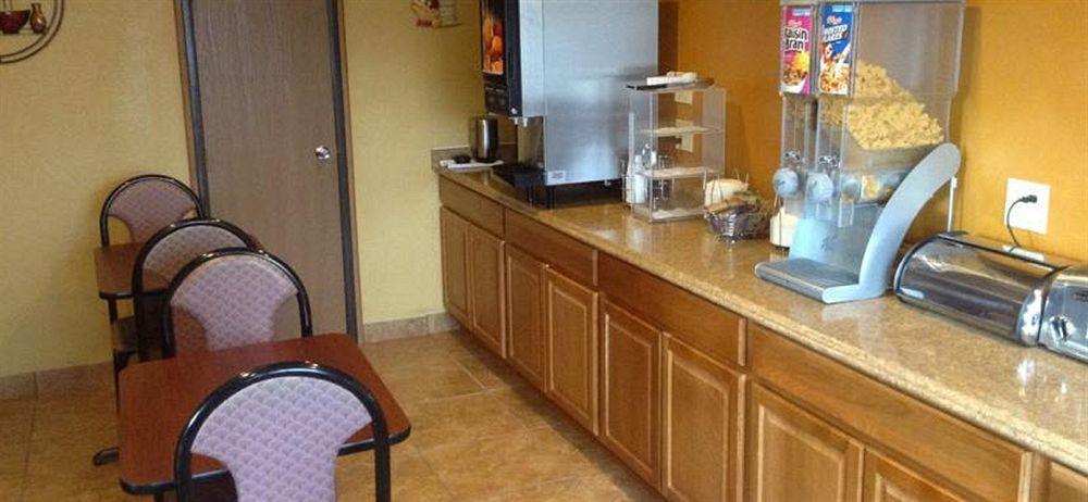Econo Lodge Inn & Suites Albuquerque East I-40 Eubank Exit Dış mekan fotoğraf