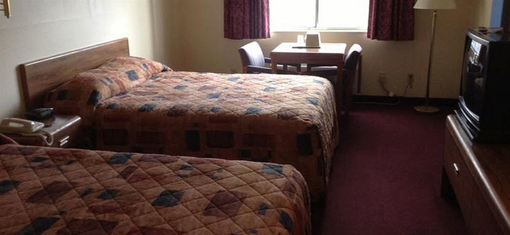 Econo Lodge Inn & Suites Albuquerque East I-40 Eubank Exit Dış mekan fotoğraf