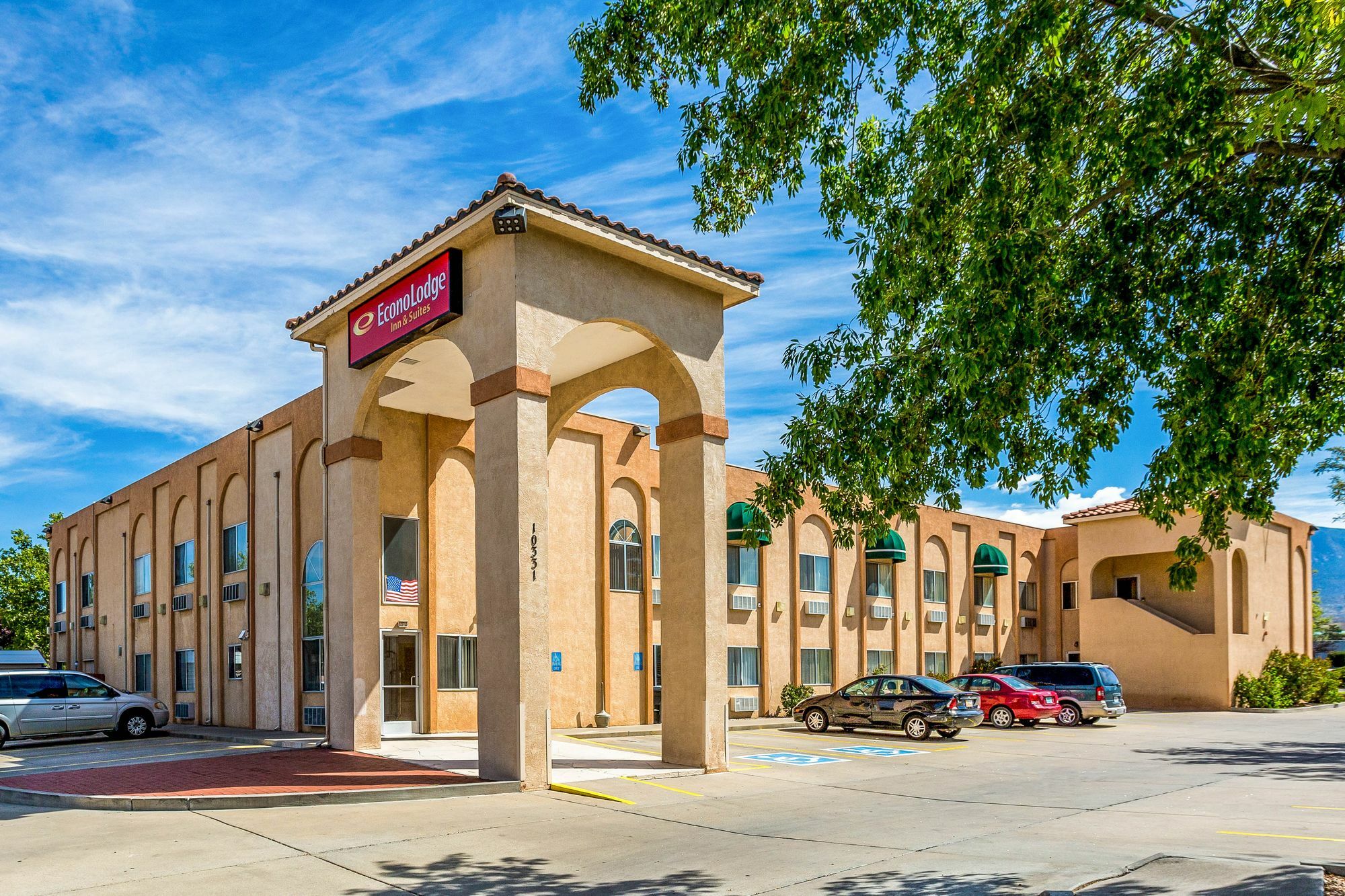 Econo Lodge Inn & Suites Albuquerque East I-40 Eubank Exit Dış mekan fotoğraf